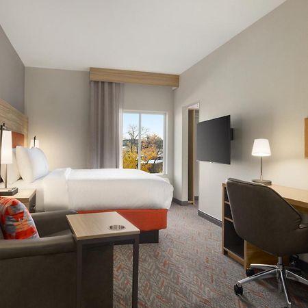 Candlewood Suites Miami - Doral By Ihg Tamiami ภายนอก รูปภาพ